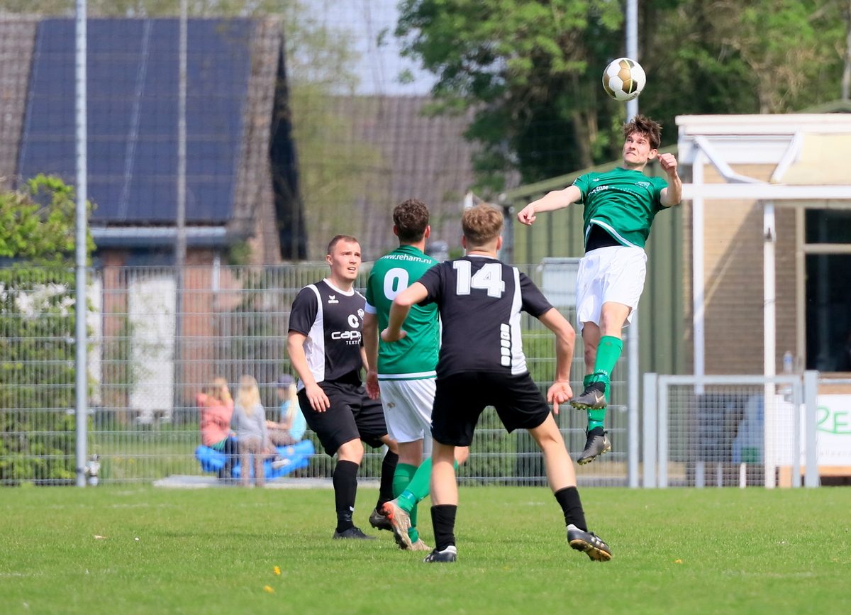 Groen-witten pakken de volle buit tegen Nieuwdorp