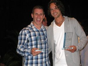 Jordy Bakker en Peter Dieleman nemen prijs in ontvangst