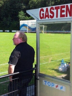 Gelijkspel in eerste competitiewedstrijd