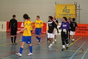 Zaamslag plaatst zich voor finaledag soccer toernooi