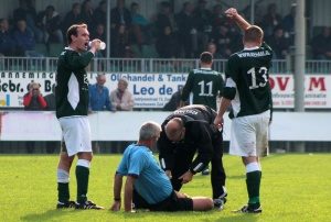  Hardwerkend Zaamslag nipt onderuit