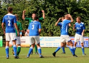 Groen-witten starten competitie met puntendeling