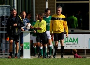 Groen-witten oppermachtig in eerste thuisduel