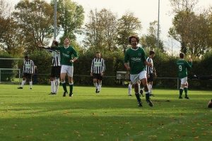 In Veere boeken groen-witten eerste uitoverwinning