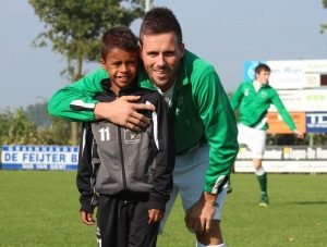 Giovano van der Mark met Sebastian Dees
