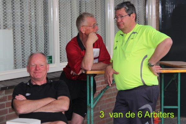 600_3_van_de_6_arbiters.JPG